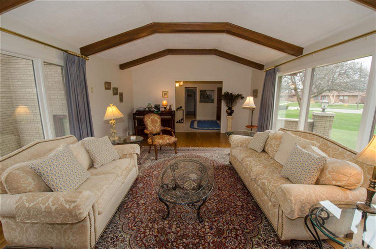 1629 Inwood Road South Bend, IN 46614 - Photo 6 of 30 Gallery Image 6