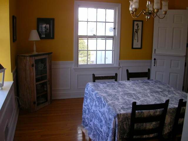 23 Clarendon Road Albany, NY 12203 - Photo 4 of 9 Photo 4