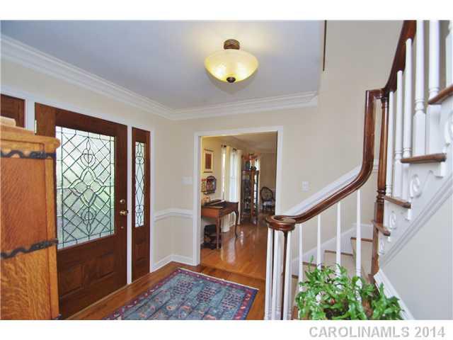 3417 Foxridge Road Charlotte, NC 28226 - Photo 2 of 16 Gallery Image 2