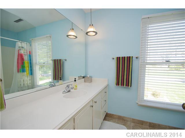 3417 Foxridge Road Charlotte, NC 28226 - Photo 12 of 16 Gallery Image 12