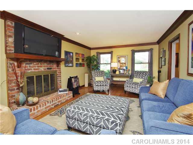 3417 Foxridge Road Charlotte, NC 28226 - Photo 5 of 16 Gallery Image 5