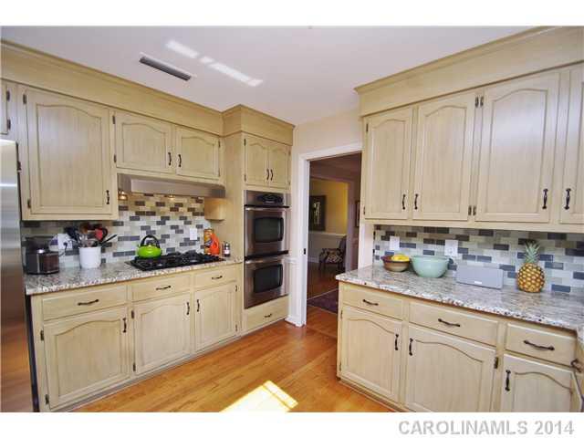 3417 Foxridge Road Charlotte, NC 28226 - Photo 7 of 16 Gallery Image 7