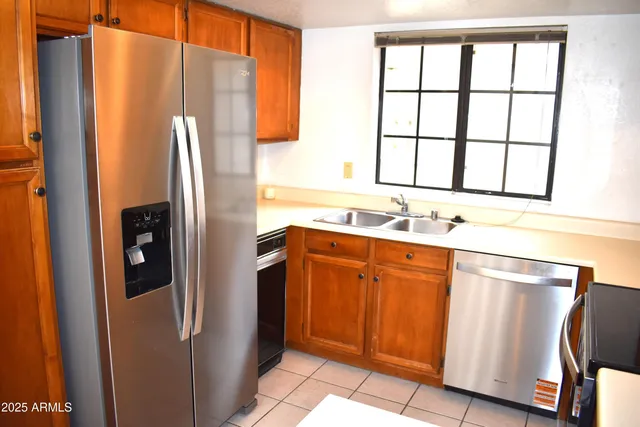 $250,000 | 1905 East University Drive, Unit 157, Tempe, AZ 85288