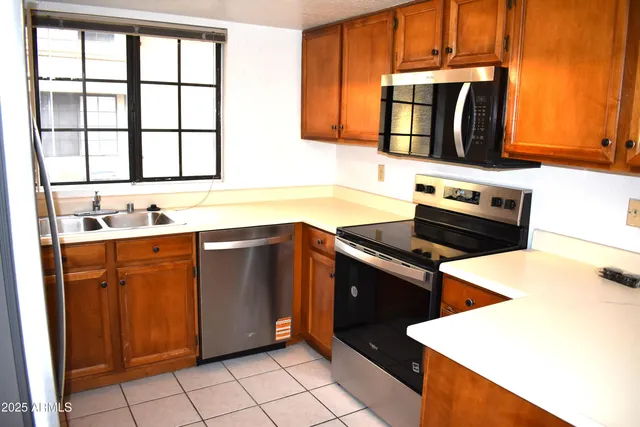 $250,000 | 1905 East University Drive, Unit 157, Tempe, AZ 85288