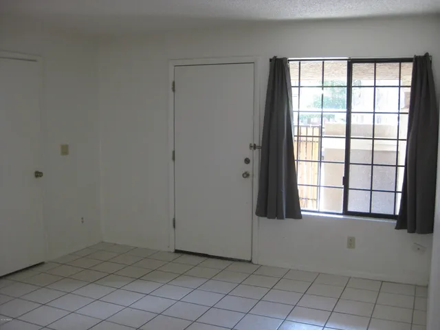 $250,000 | 1905 East University Drive, Unit 157, Tempe, AZ 85288