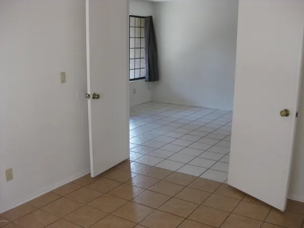 $240,000 | 1905 East University Drive, Unit 157, Tempe, AZ 85288