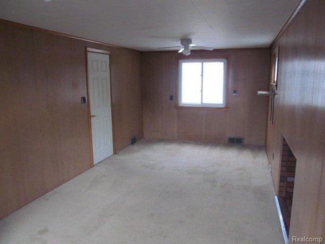 8095 Dale Center Line, MI 48015 - Photo 22 of 25 8095 DALE CENTER LINE (43).JPG