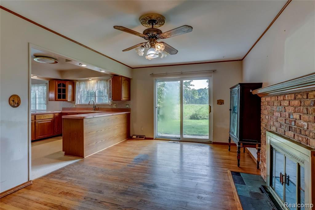 53400 Chesterfield Road Chesterfield, MI 48051 - Photo 10 of 36
