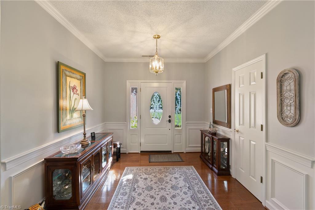1291 Chester Road Winston-Salem, NC 27104 - Photo 3 of 40 Gallery Image 3