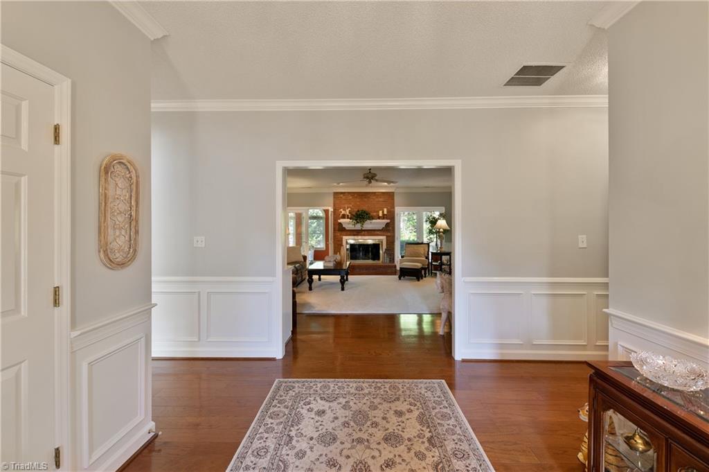 1291 Chester Road Winston-Salem, NC 27104 - Photo 4 of 40 Gallery Image 4