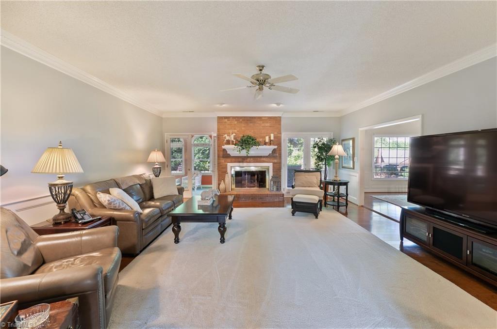 1291 Chester Road Winston-Salem, NC 27104 - Photo 7 of 40 Gallery Image 7