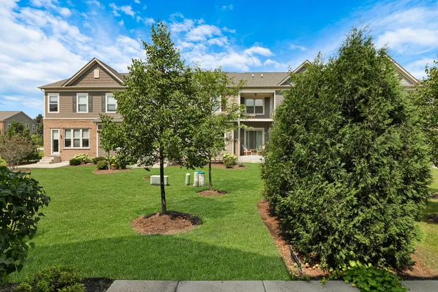 $529,900 | 415 Highcroft Way, Lincolnshire, IL 60069