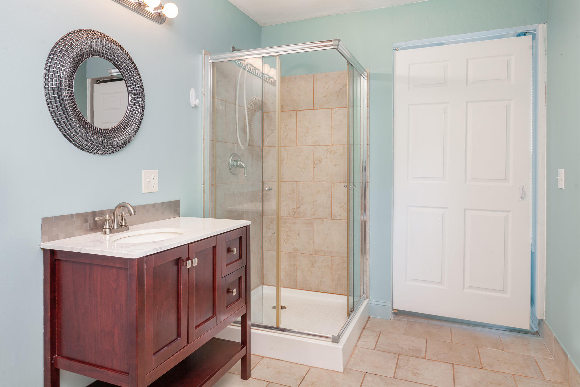 683 Brow Road Trenton, GA 30752 - Photo 10 of 17 683 Brow Rd_Master Bathroom 2_Choice Hom