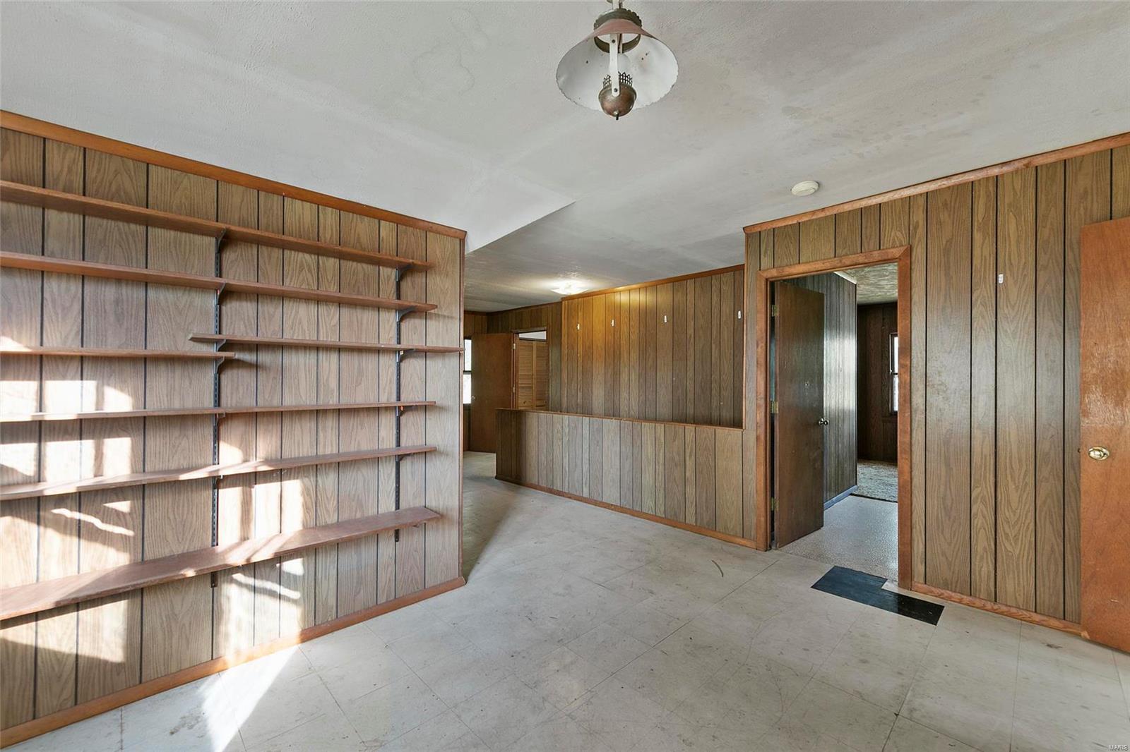 2450 Barrett Station Road Ballwin, MO 63021 - Photo 20 of 35