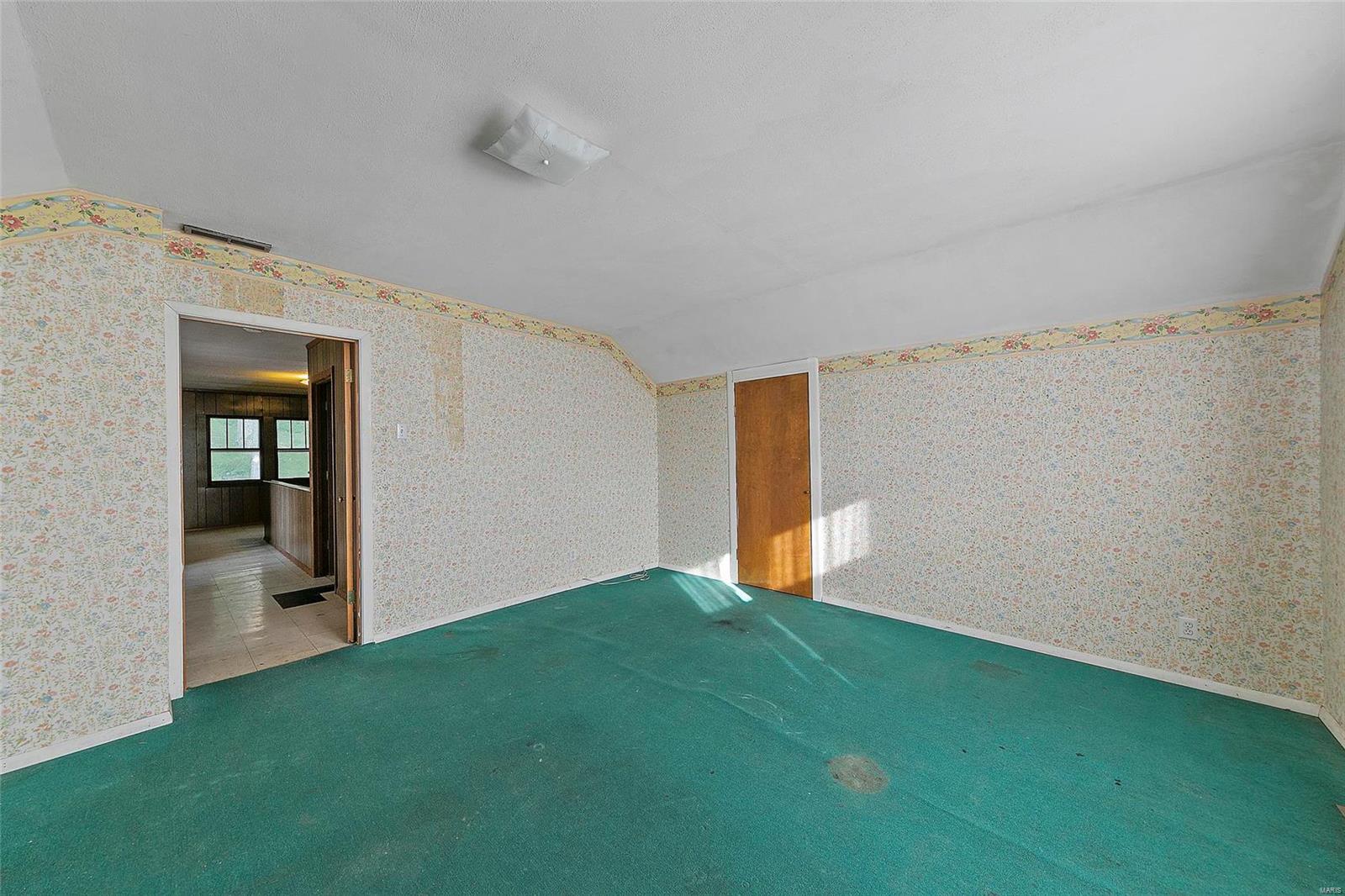 2450 Barrett Station Road Ballwin, MO 63021 - Photo 23 of 35