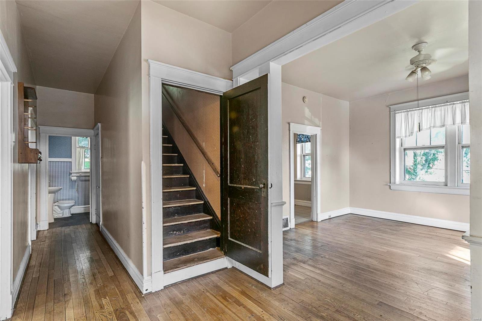 2450 Barrett Station Road Ballwin, MO 63021 - Photo 5 of 35