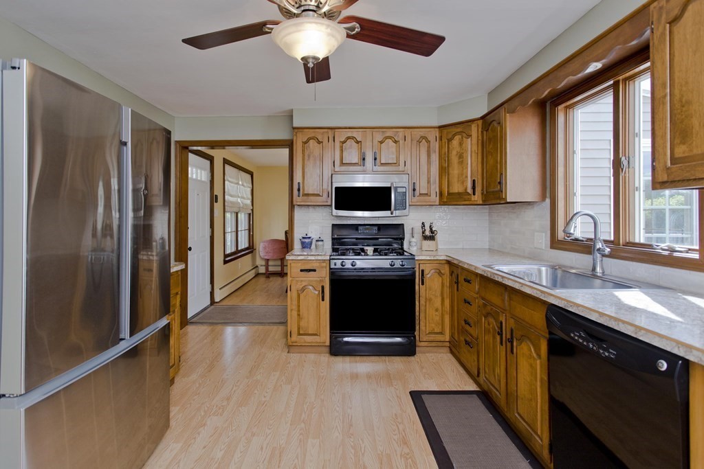 8 Normandy Road South Hadley, MA 01075 - Photo 3 of 38 Gallery Image 3