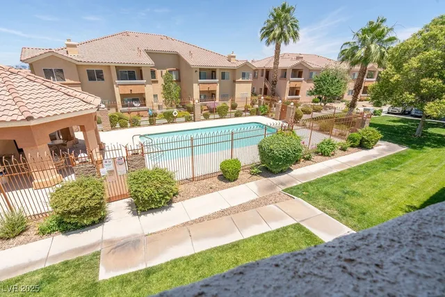 $1,500 | 1050 East Cactus Avenue, Unit 2075, Las Vegas, NV 89183