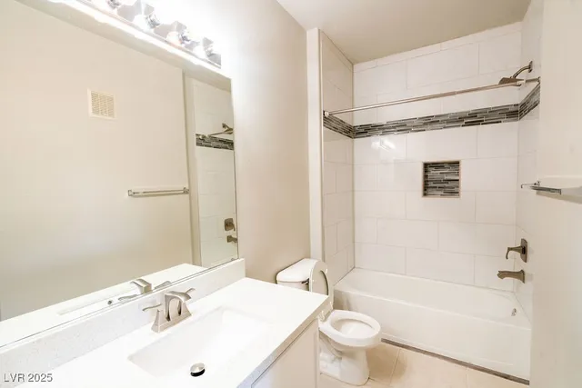 $1,500 | 1050 East Cactus Avenue, Unit 2075, Las Vegas, NV 89183