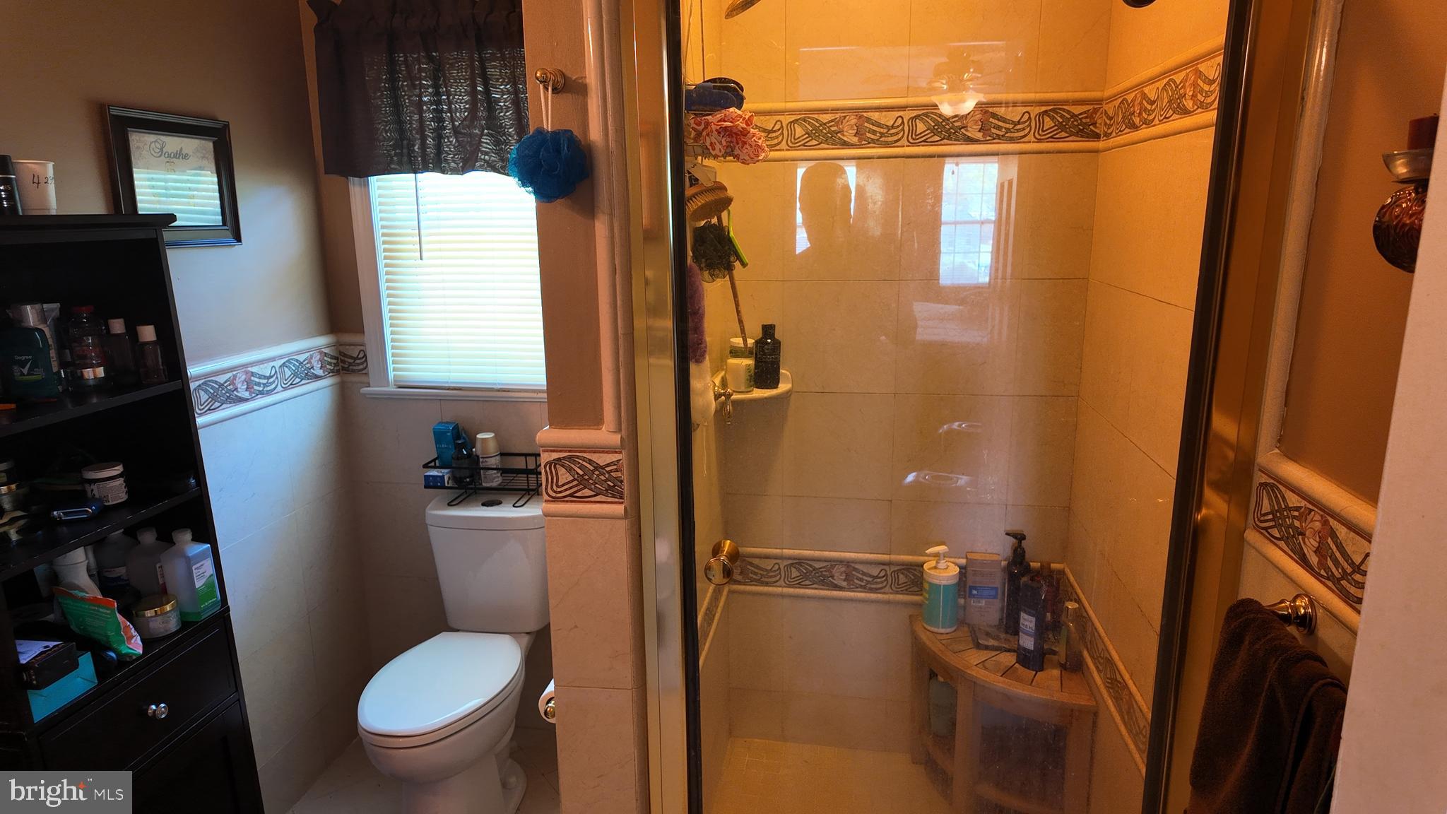 5806 Huntland Road Temple Hills, MD 20748 - Photo 15 of 21 Ensuite