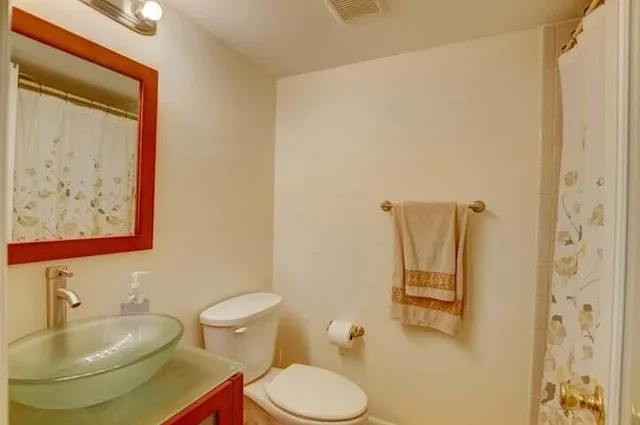 $185,000 | 7539 South Oriole Boulevard, Unit 103, Delray Beach, FL 33446