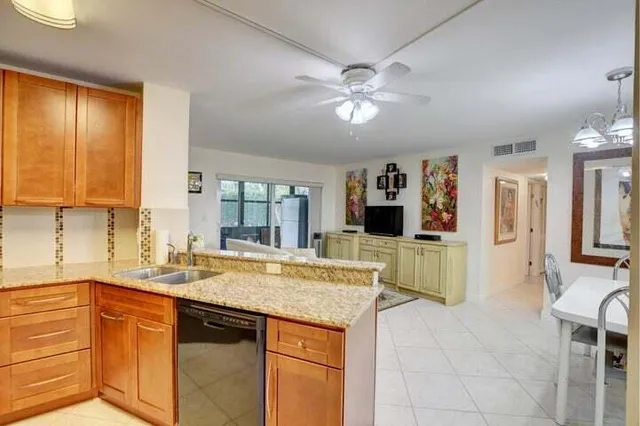 $185,000 | 7539 South Oriole Boulevard, Unit 103, Delray Beach, FL 33446