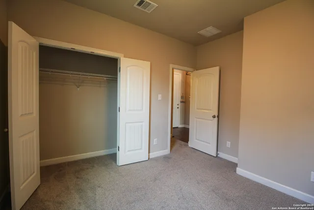 $3,300 | 1024 Water Oak, Schertz, TX 78154