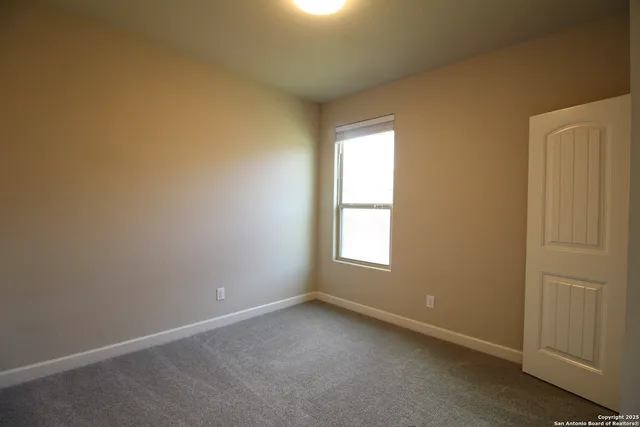 $3,300 | 1024 Water Oak, Schertz, TX 78154