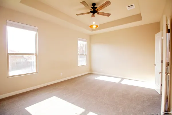 $2,950 | 1024 Water Oak, Schertz, TX 78154