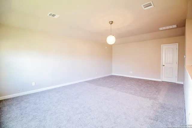 $2,950 | 1024 Water Oak, Schertz, TX 78154