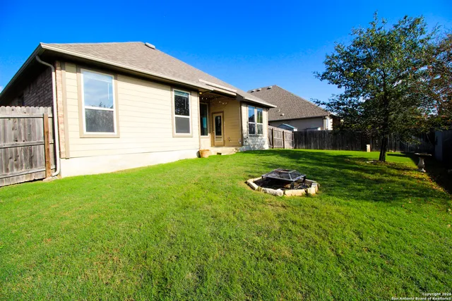 $2,950 | 1024 Water Oak, Schertz, TX 78154