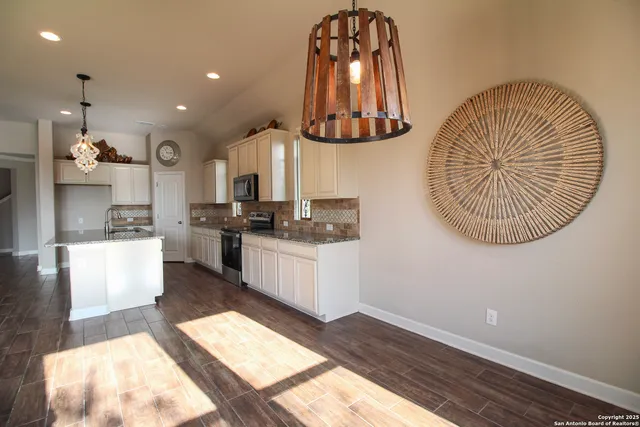 $3,300 | 1024 Water Oak, Schertz, TX 78154