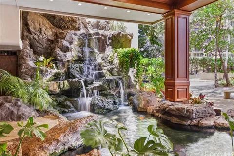 $750,000 | 201 ʻŌhua Avenue, Unit 16111, Honolulu, HI 96815