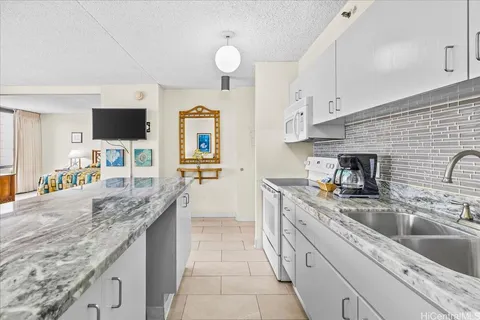 $750,000 | 201 ʻŌhua Avenue, Unit 16111, Honolulu, HI 96815