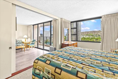 $750,000 | 201 ʻŌhua Avenue, Unit 16111, Honolulu, HI 96815