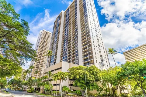 $750,000 | 201 ʻŌhua Avenue, Unit 16111, Honolulu, HI 96815