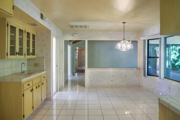 $624,500 | 7561 North Hayston Avenue, Fresno, CA 93720