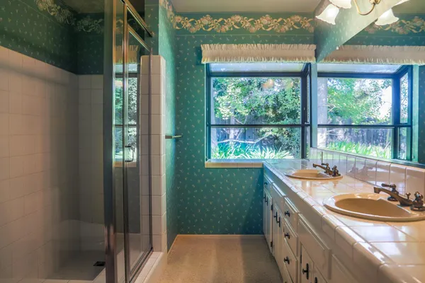 $624,500 | 7561 North Hayston Avenue, Fresno, CA 93720