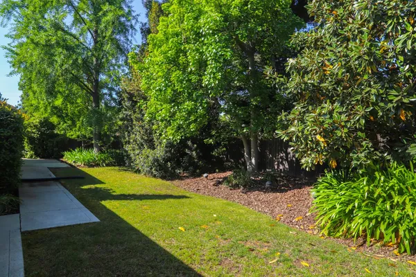 $624,500 | 7561 North Hayston Avenue, Fresno, CA 93720