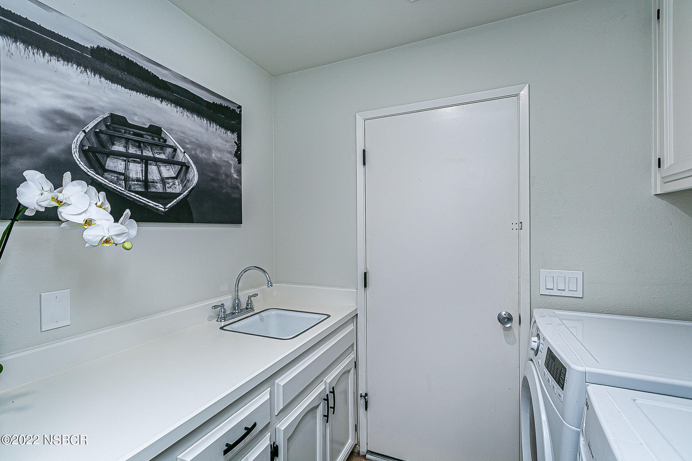 463 Firestone Way Lompoc, CA 93436 - Photo 31 of 45 31 Laundry room