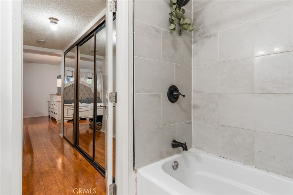 25811 Tournament Road, Unit H5 Valencia, CA 91355 - Photo 13 of 42