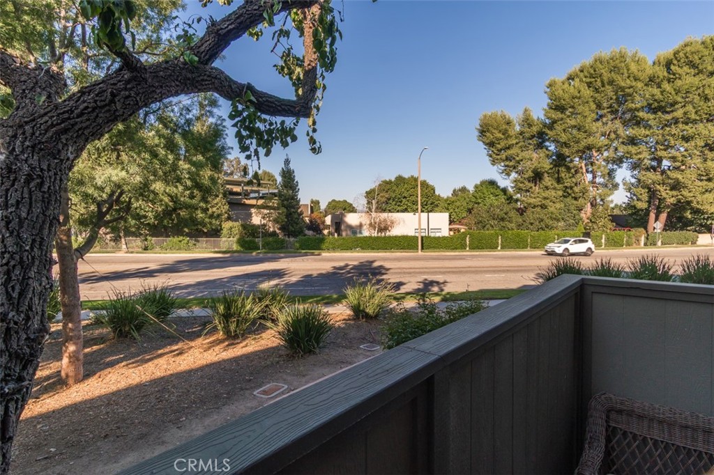 25811 Tournament Road, Unit H5 Valencia, CA 91355 - Photo 17 of 42