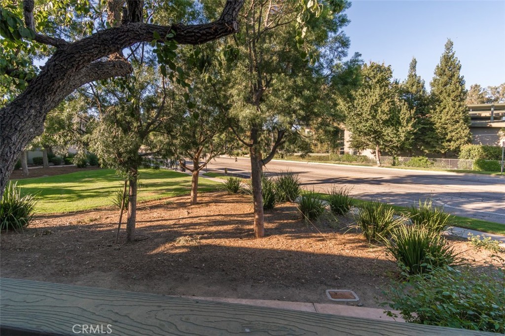 25811 Tournament Road, Unit H5 Valencia, CA 91355 - Photo 18 of 42