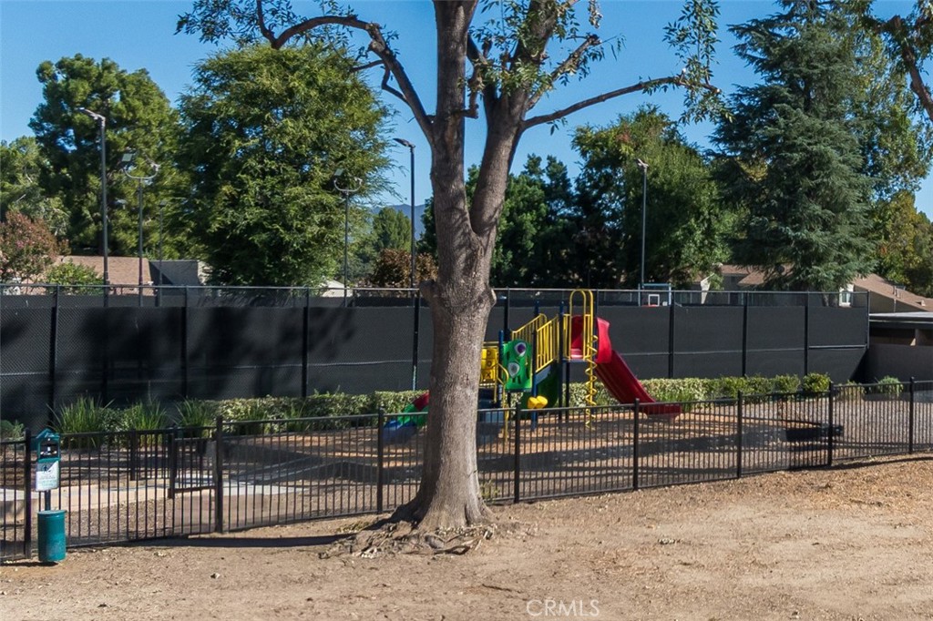 25811 Tournament Road, Unit H5 Valencia, CA 91355 - Photo 33 of 42