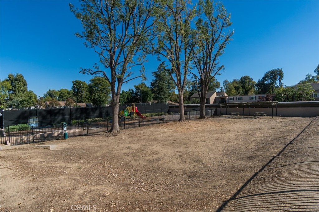 25811 Tournament Road, Unit H5 Valencia, CA 91355 - Photo 34 of 42