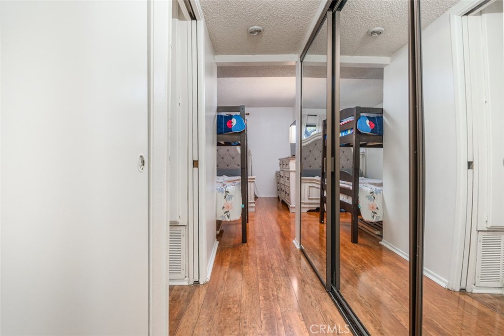 25811 Tournament Road, Unit H5 Valencia, CA 91355 - Photo 6 of 42