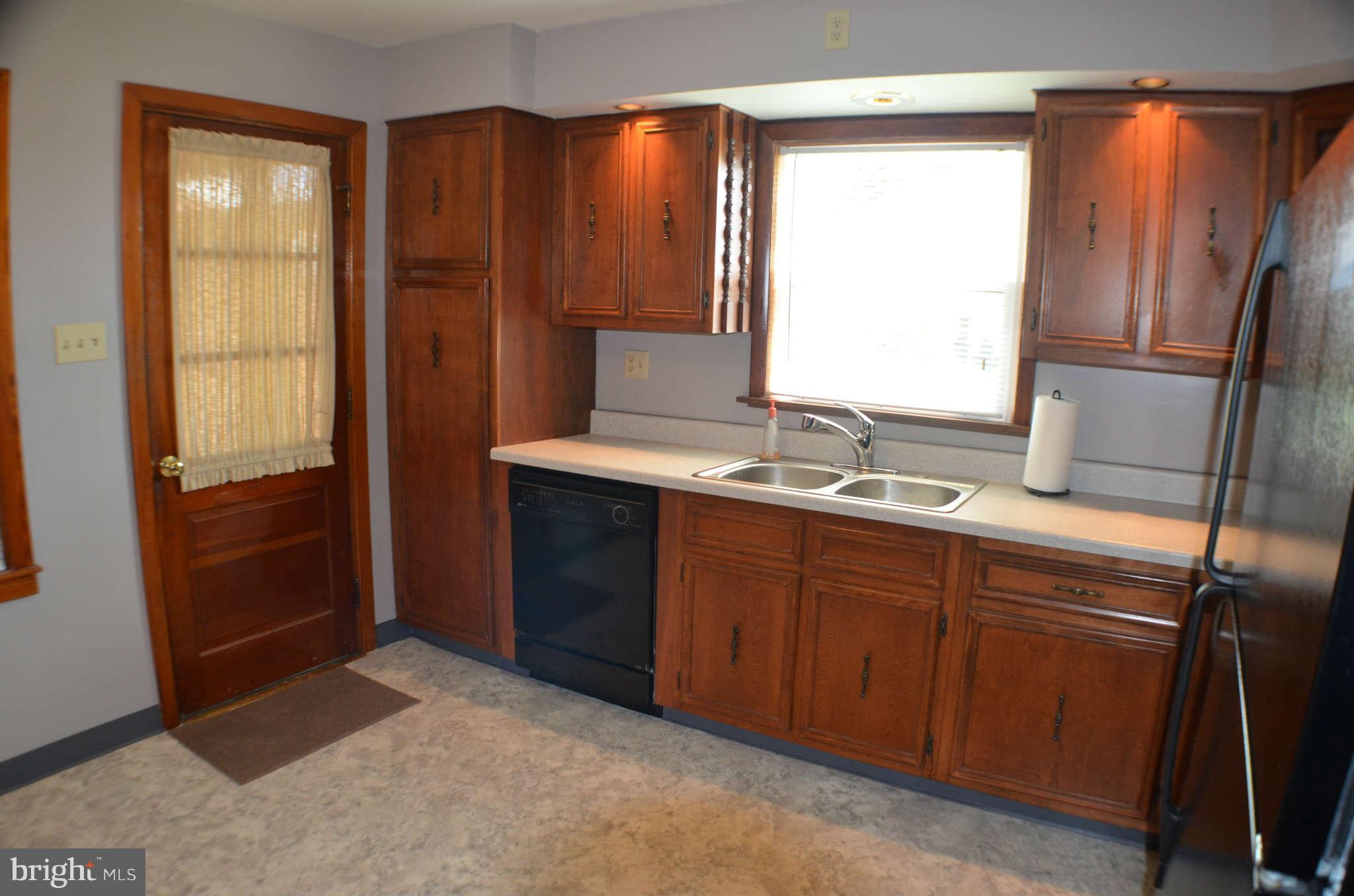 807 Park Road Hagerstown, MD 21740 - Photo 13 of 22 Kitchen