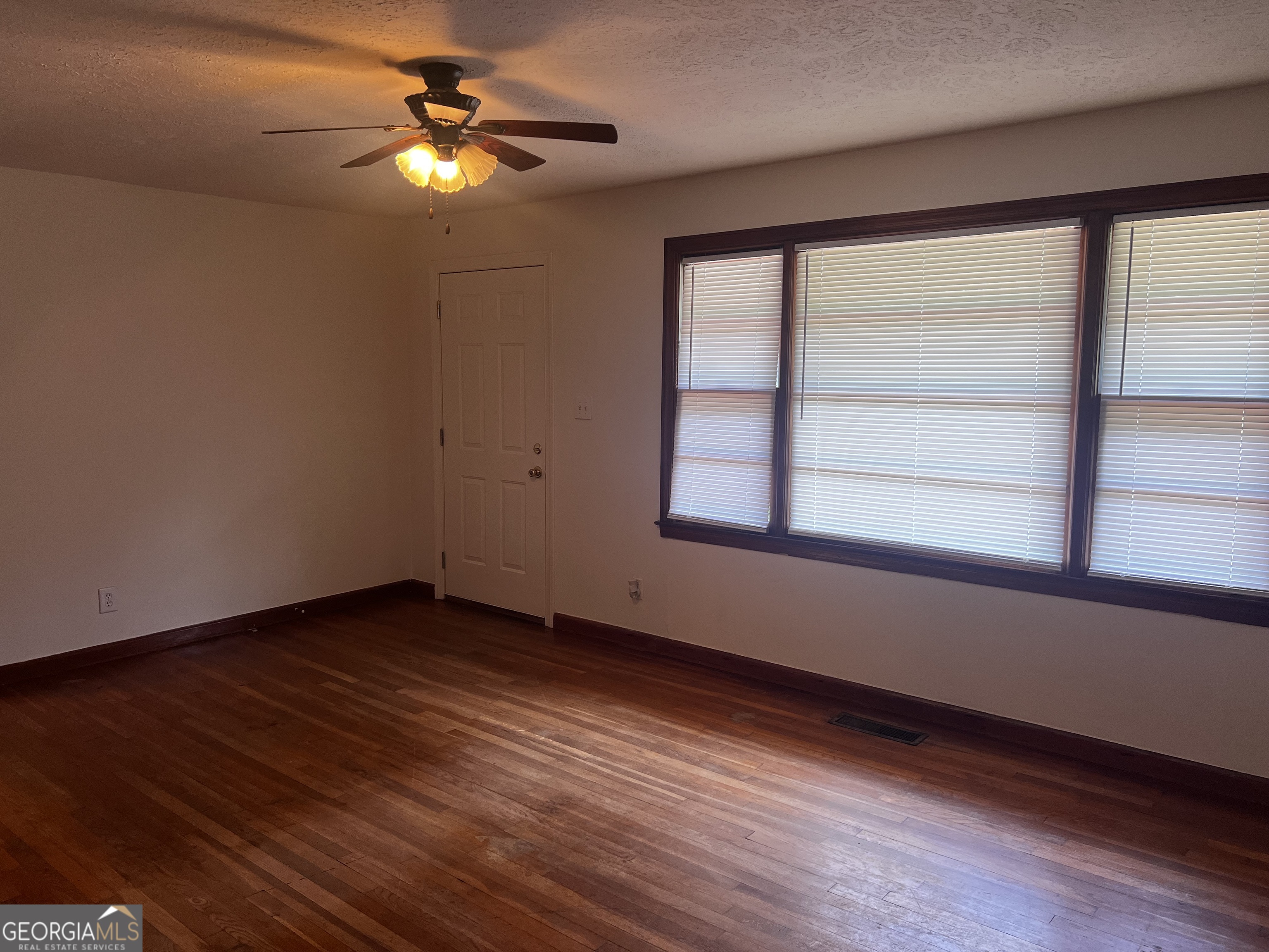 5261 Adams Street Covington, GA 30014 - Photo 6 of 25