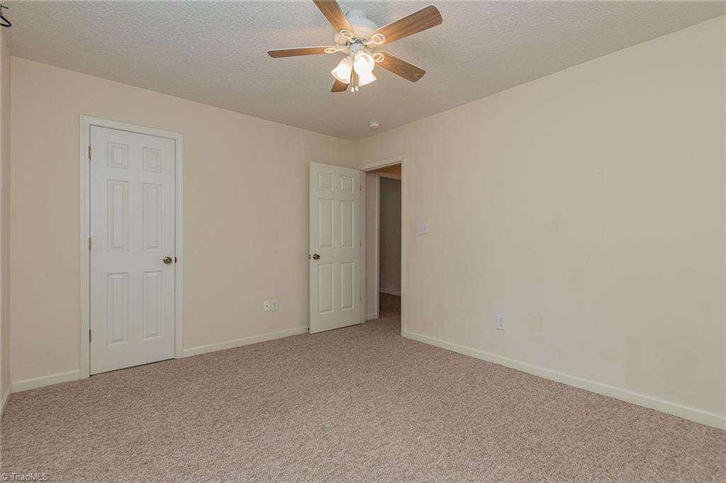 317 Jarrett Road Thomasville, NC 27360 - Photo 25 of 35 Gallery Image 25