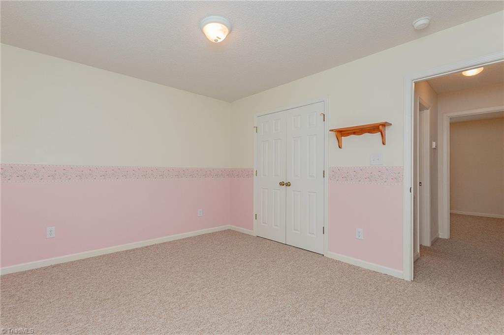 317 Jarrett Road Thomasville, NC 27360 - Photo 27 of 35 Gallery Image 27